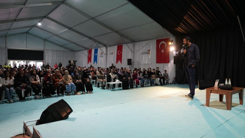 Altay Cem Meriç, Kitap Fuarı’nda İslami İlimleri Anlattı