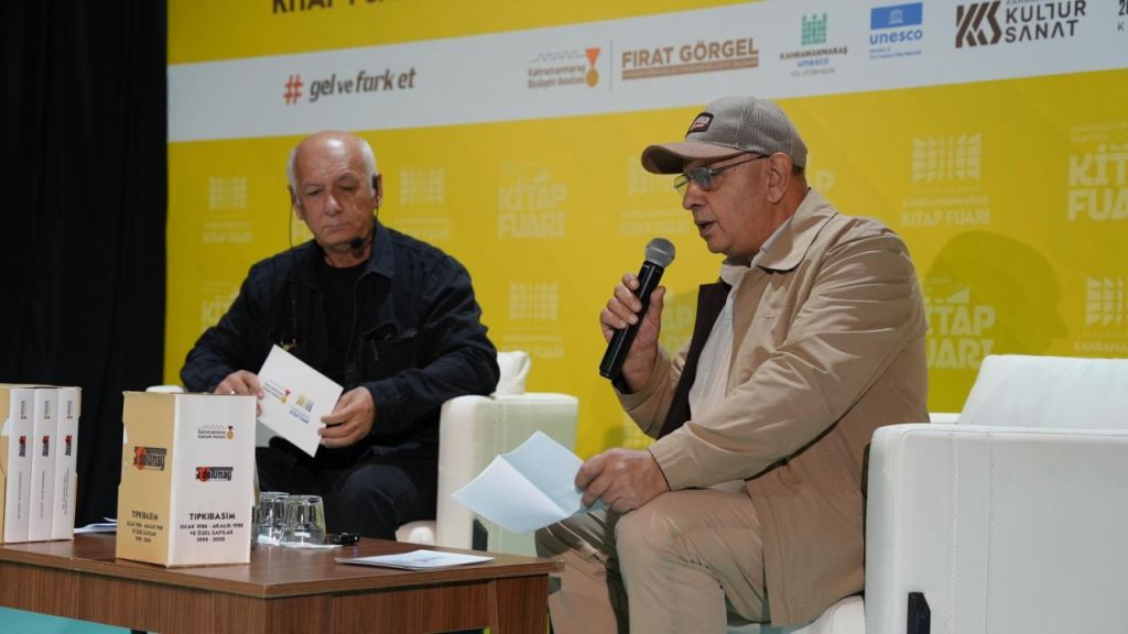 Bahaettin Karakoç, Kitap Fuarı’nda Şiirleriyle Anıldı