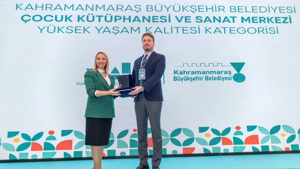 Büyükşehir’in Çocuk Sanat Merkezi’ne Yüksek Yaşam Kalitesi Ödülü