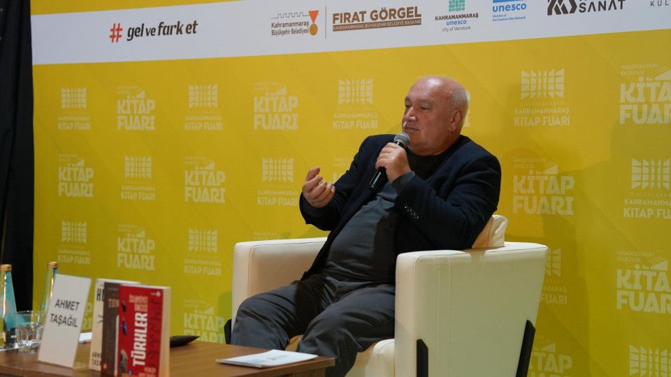 Büyükşehir’in Kitap Fuarında Ahmet Taşağıl ile Eski Türk Tarihine Yolculuk