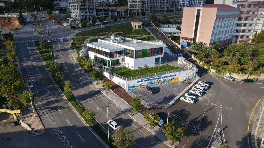 Büyükşehir’in Çocuk Sanat Merkezi’ne Yüksek Yaşam Kalitesi Ödülü