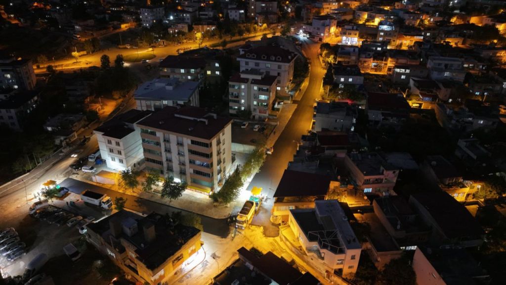 Büyükşehir, Dulkadiroğlu Divanlı’da Asfalt Mesaisine Başladı
