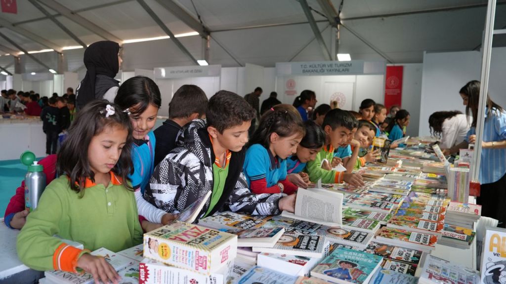 Edebiyatın Başkentinde Anadolu’nun En Büyük Kitap Fuarı Açılıyor