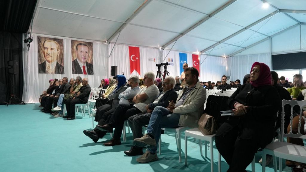 Nuri Pakdil, Vefatının Yıl Dönümünde Kitap Fuarı’nda Anıldı