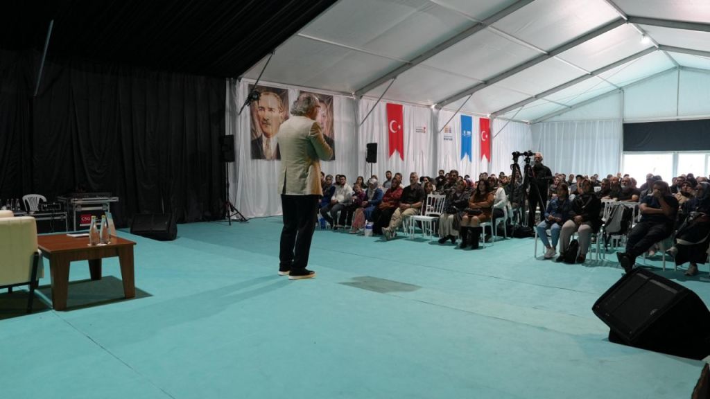 Sıtkı Aslanhan; “Toplumsal İyi Oluşun Temelinde Sağlıklı Aile Yapısı Vardır”